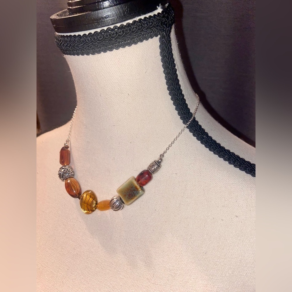 Women’s silver chain large earthy stones beads with silver beads - Picture 9 of 12
